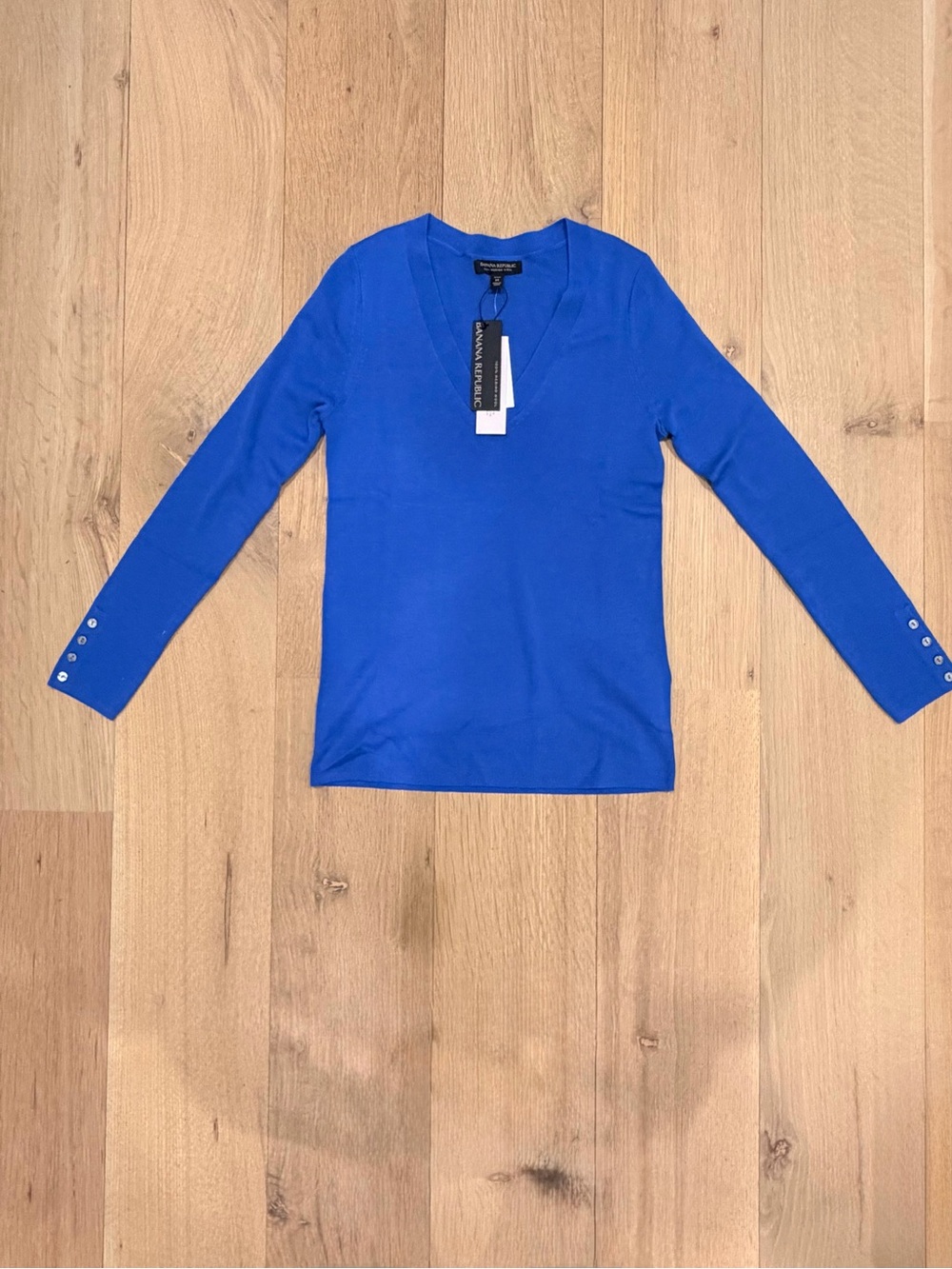 NWT Banana Republic 100% Merino Wool V-Neck Sweater Petite Medium Blue